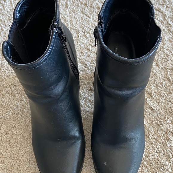 Black Heeled Boots - Picture 3 of 9